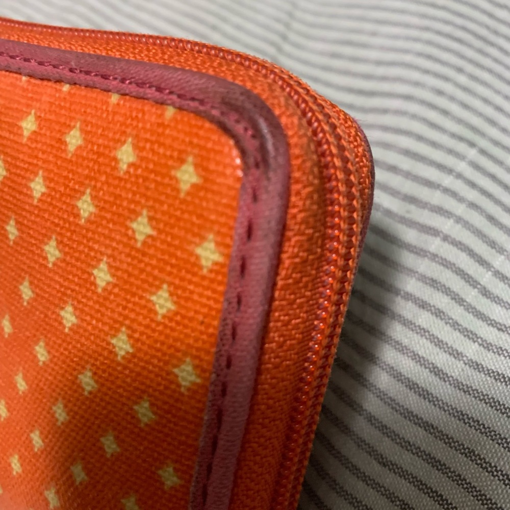 Fossil Coral and Pink Wallet - Picture 3 of 6